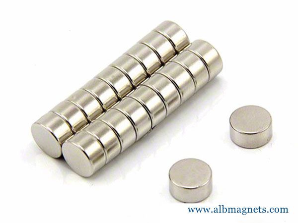 N52 2mmx1mm neodymium micro magnets for sale